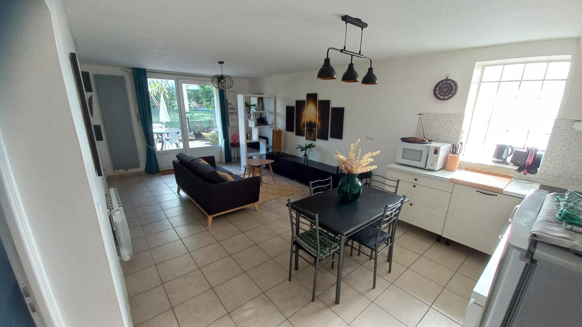Plaisir Des Pres - Appartement T3, Jardin, Parking Chaponost Extérieur photo